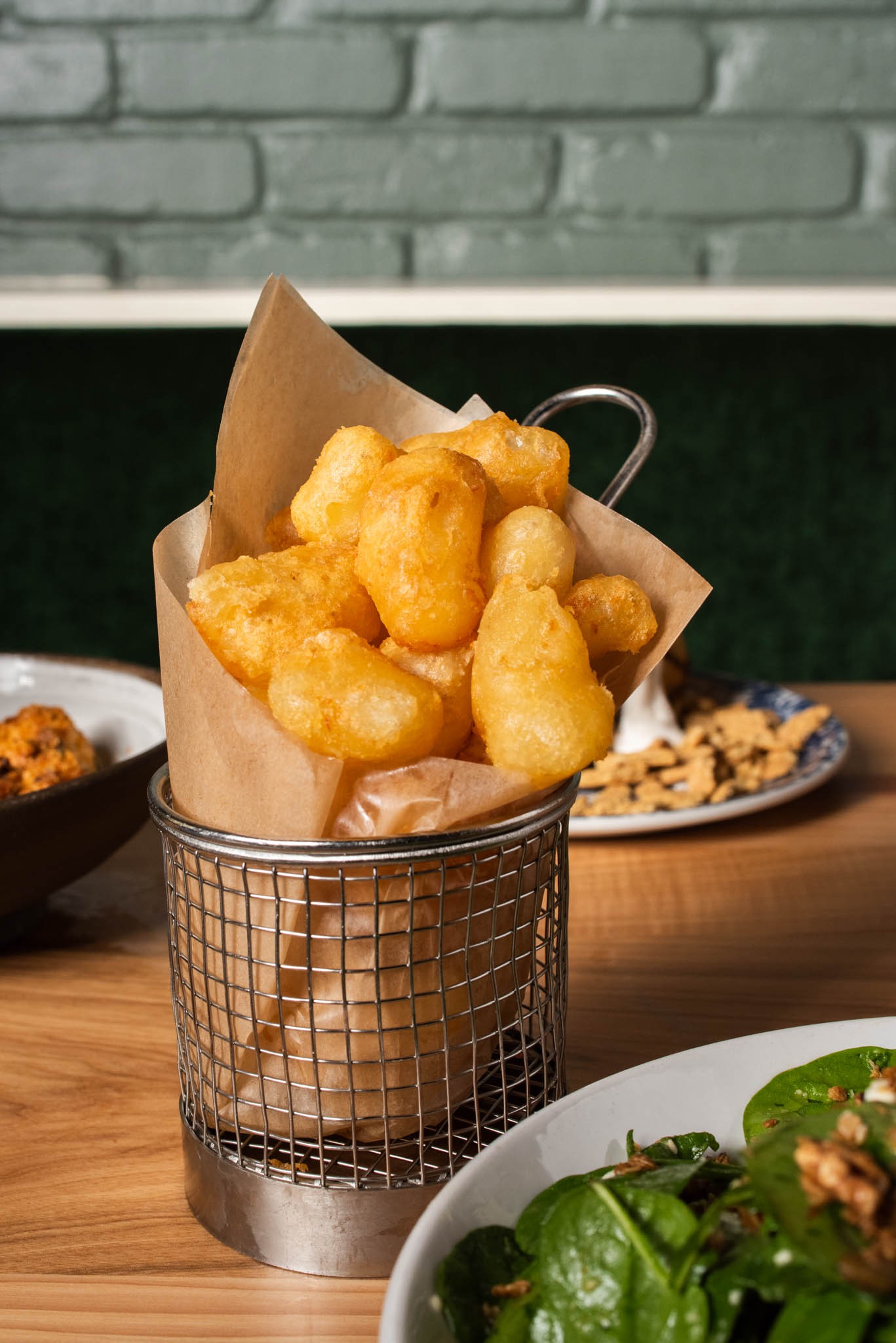 20260109_Farm Bar_Individual_Appetizer_CheeseCruds_32370