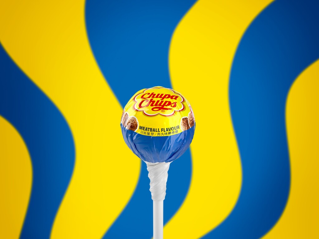 TGE-FY26-Third-Peak-Meatball-Lollipop-packshot04-yellowandblue-4x3