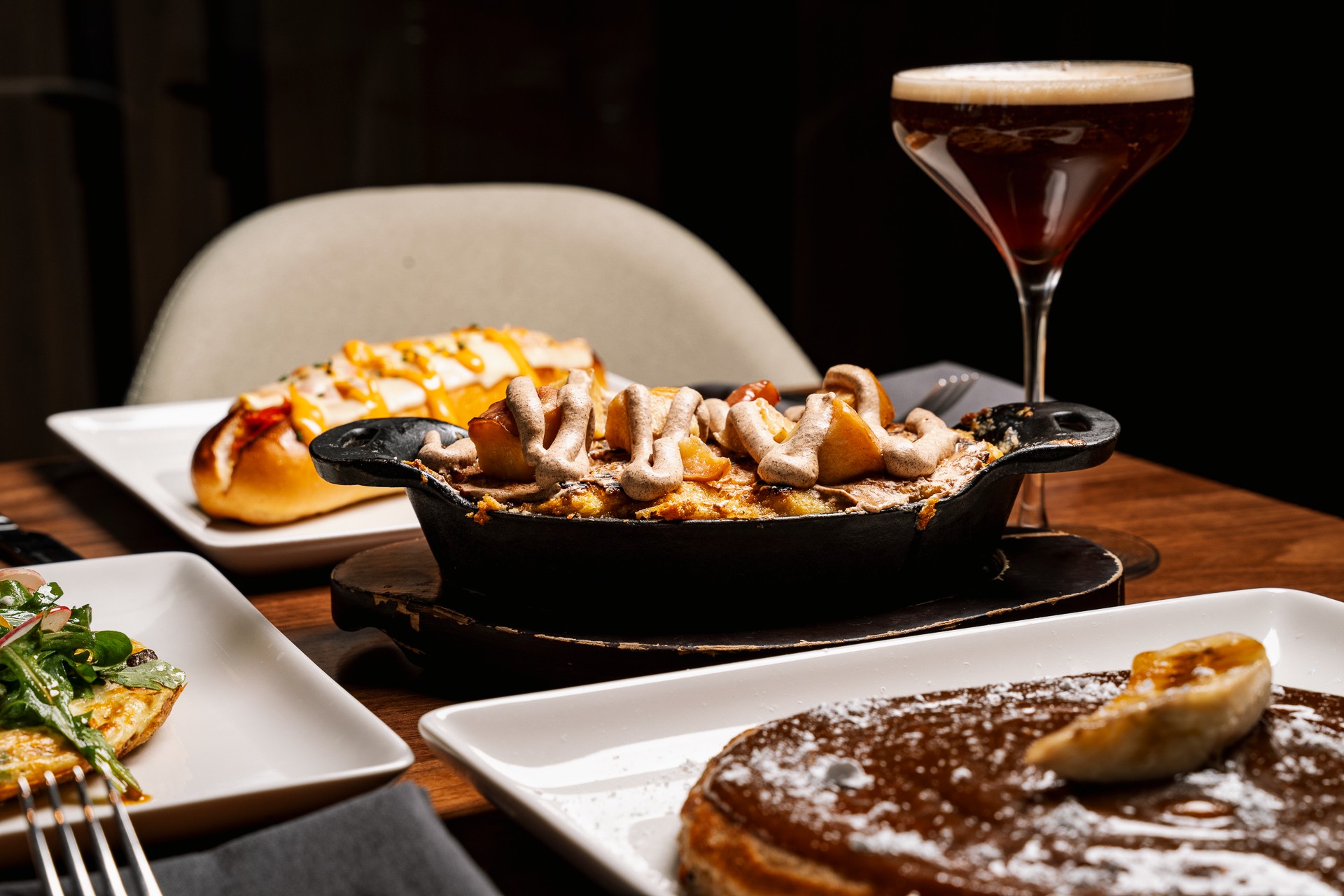 Butcher & Thief_Apple Brown Betty (center) with other brunch selections_by David Farris_Off the House Studio