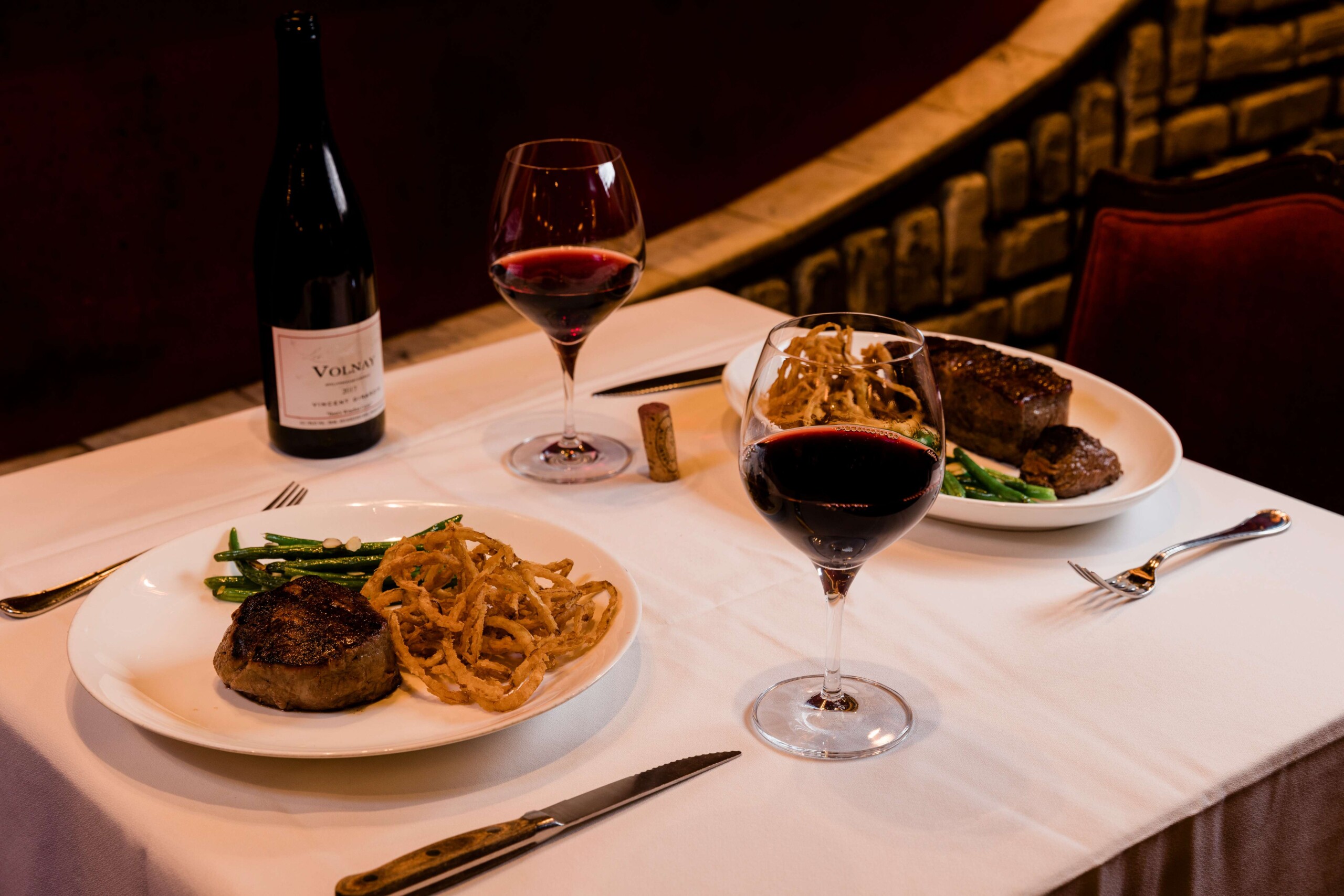 Bern_s Steak House_Table Set Up_Pezz Photo_2023